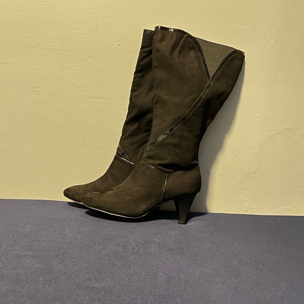 Karen Scott wide calf boots, size 9 1/2 W, black suede